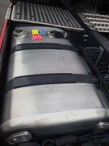 Standard tractor unit SCANIA R 660 B Highline/Ret./Hydr./ALCOA/Leder/Vollluft