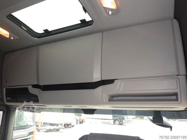 Standard tractor unit SCANIA R 660 B Highline/Ret./Hydr./ALCOA/Leder/Vollluft