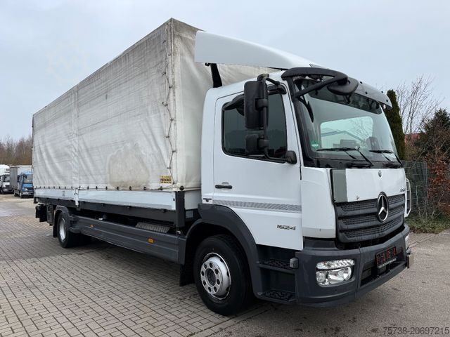Flatbed truck with tarp MERCEDES-BENZ Atego 1524 L Pritsche+Plane+LBW/Klima
