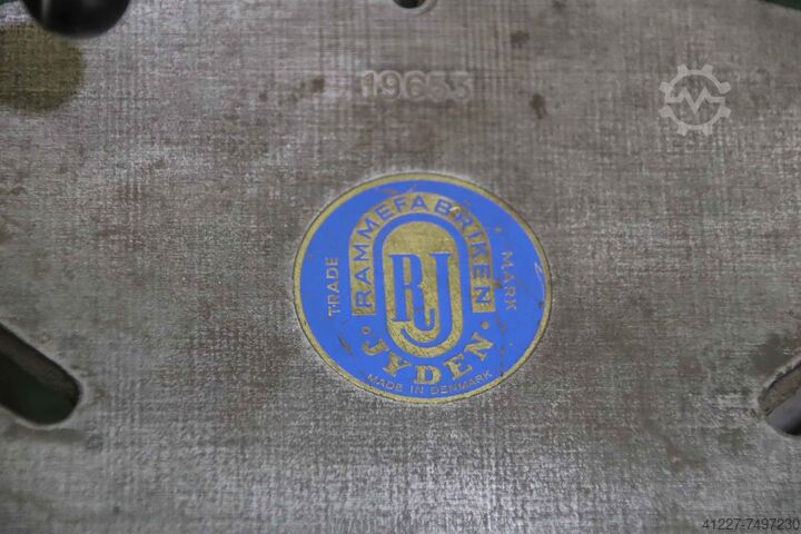 Muntin- og mitra-stempel Rammefabriken Gehrungsstanze