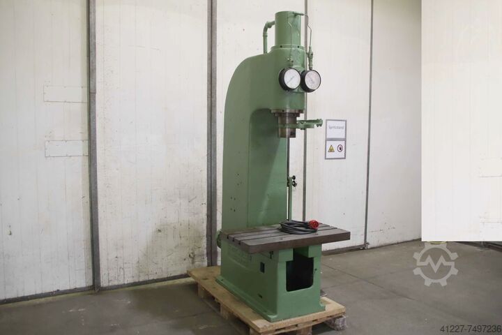 Hydraulische pers 15 tot Müller HEP15