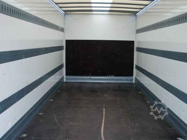 Transporter with suitcase Iveco Daily 70 C 21 HA8/P Deepsleeper