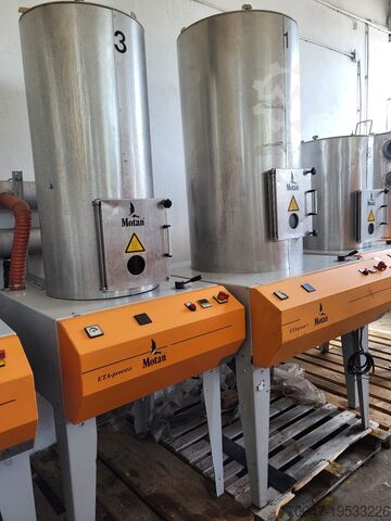 Kunststof silo’s voor Motant-drogers Motan Silos