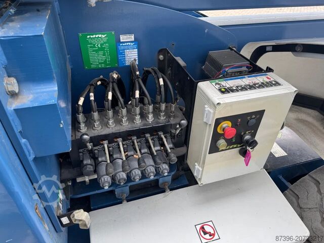 Leddelt teleskopisk arbejdsplatform Niftylift HR17NE Hoogwerker Knikarmhoogwerker