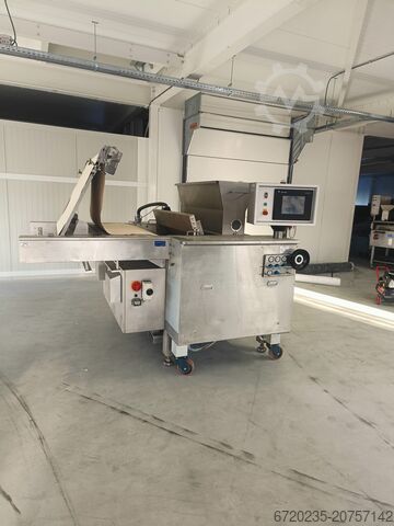 Máquina de moldar e encher meincke 2109