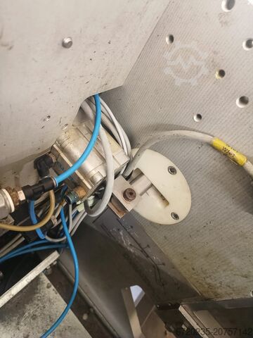 Máquina de moldar e encher meincke 2109