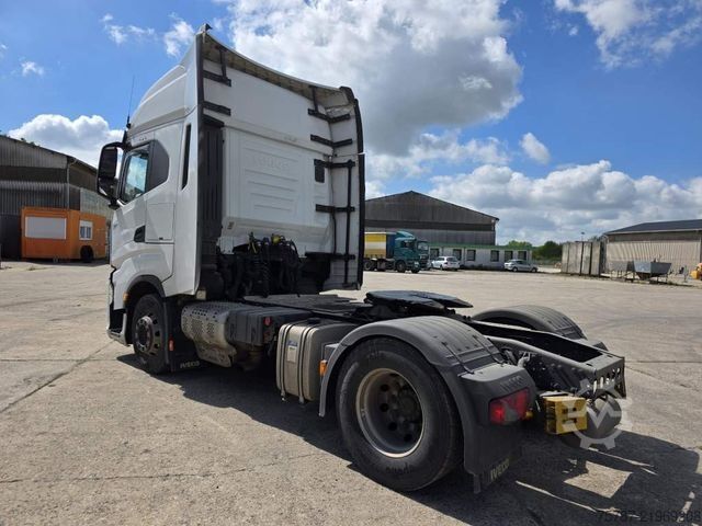 Tractora standard IVECO 480AS440ST/P, 2 Kreiis Hydraulik,Wartungsvertrag