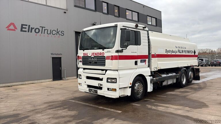 Cisterna MAN TGA 26.430 (18300 L / 3 COMPATIMENTS / BOITE MA...