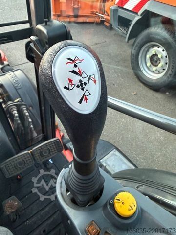 Annan KUBOTA STW40 Klima/Mähwerk/Absaugbehälter Hochentleerun