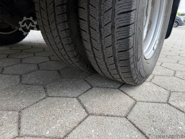 Furgon MERCEDES-BENZ Sprinter 516 CDI Kasten Hochdach