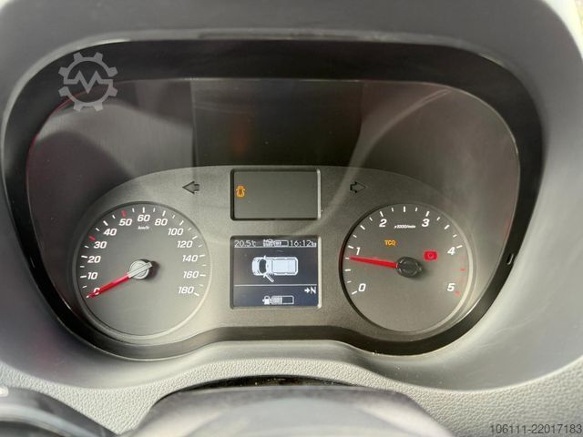 Furgon MERCEDES-BENZ Sprinter 516 CDI Kasten Hochdach