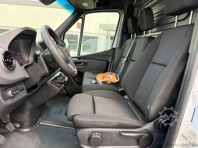 Furgão de teto alto MERCEDES-BENZ Sprinter III Kasten 516 CDI RWD