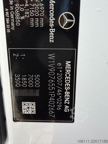 Komercijalno vozilo sa visokim krovom MERCEDES-BENZ Sprinter III Kasten 516 CDI RWD