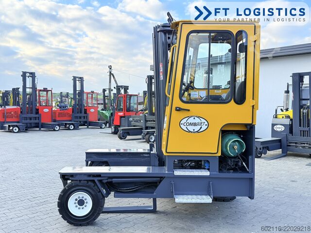 Carrello elevatore a 4 direzioni Combilift C5000XL GAS TRIPLEX 5550 FREE-LIFT CABIN