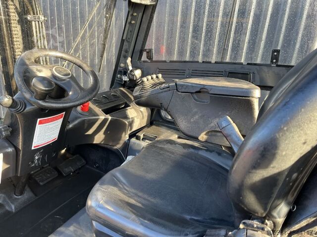 Stivuitor electric cu 4 roți Linde E25H-01/600