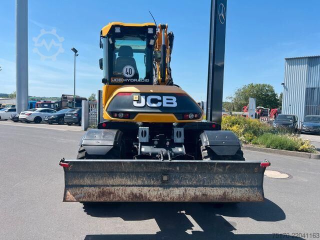 Excavator pe roți JCB Hydradig 110W / Pratzen / nur 179h / Löffelpaket