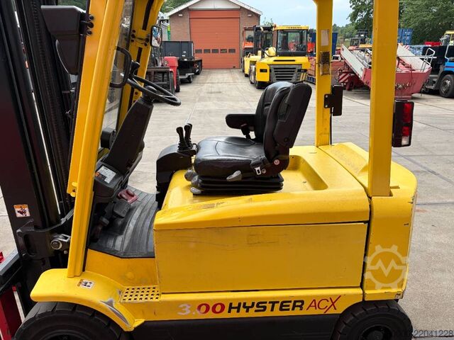 Vysokozdvižný vozík Hyster J 3.00 XM 3000kg Electric forklift