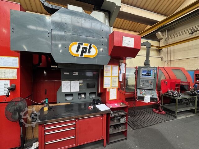 Uniwersalne centrum obróbcze FPT Industrie DINO DV28T2208