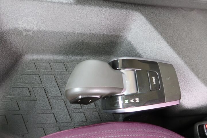 Koffer Volvo FM 380 6x2 Geisoleerde bakwagen +Klep 2.000 kg ...