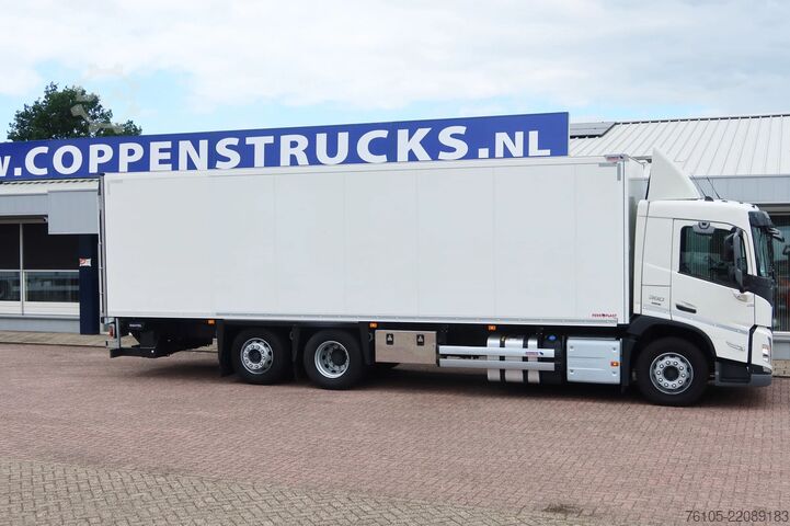 Koffer Volvo FM 380 6x2 Geisoleerde bakwagen +Klep 2.000 kg ...
