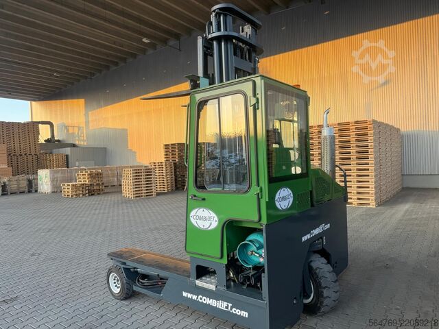 Vierwegvorkheftruck Combilift C5000 / 5500 mm / free lift
