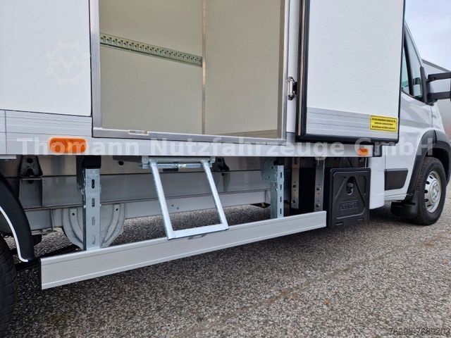 Transporter mit Koffer PEUGEOT Boxer Koffer Premium Ladebordwand 750Kg