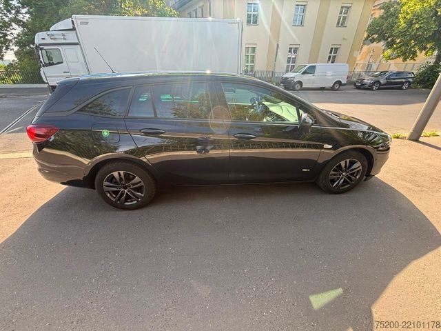 Kleinbus OPEL Astra 1.4 Turbo Sports Tourer/LED/Kamera/Klima