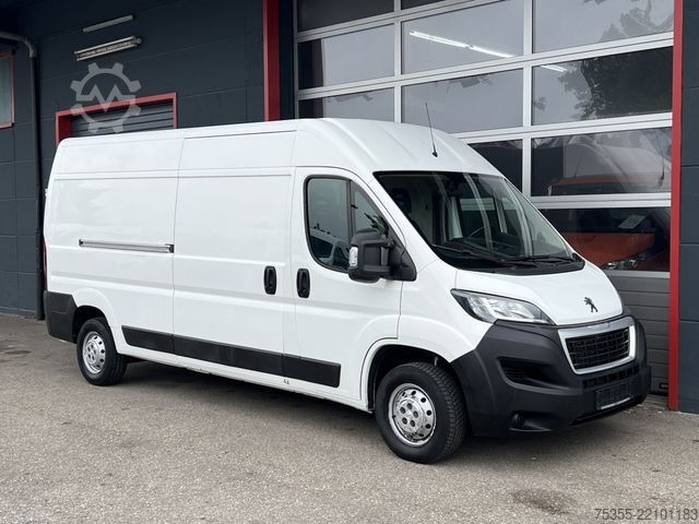Dubă cu acoperiș înalt PEUGEOT Boxer L3H2 Pro BlueHDi Navi Kamera 3-Sitzer