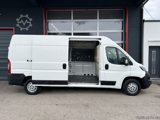 Dubă cu acoperiș înalt PEUGEOT Boxer L3H2 Pro BlueHDi Navi Kamera 3-Sitzer