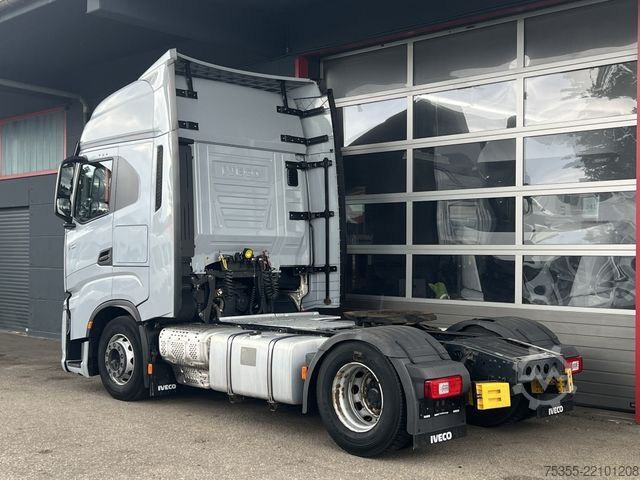 Tractor estándar IVECO S-WAY AS440S48 E6d ACC Intader NAVI 2xTank Leder