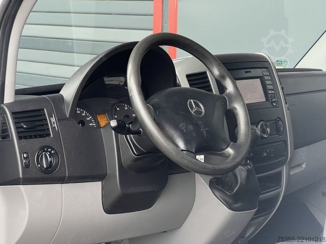 Furgoneta de caja alta MERCEDES-BENZ Sprinter 314 CDI Klima Navi AHK 3-Sitze Euro6