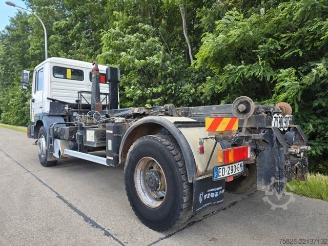 Haakarm vrachtwagen MAN 19.364 / Abrollkipper 14 Tonnen