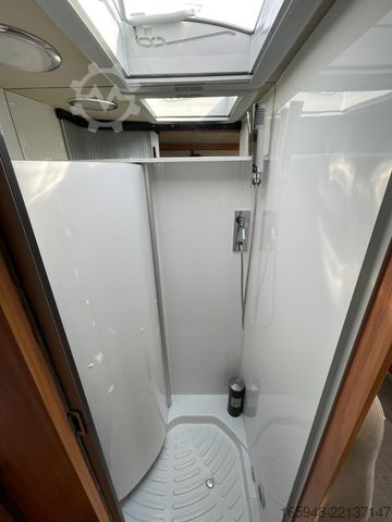 Karavan PÖSSL Summit 600 Plus | Solar,Markise,RFK,SOG