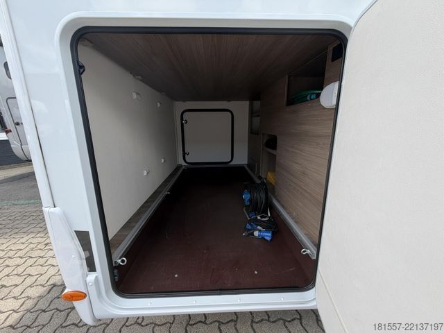 Autorulotă integrată CARADO pro+ I 447 Klima, Automatik, Markise, SAT/TV