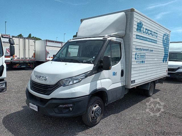 Autocarro con cassone IVECO 35C14