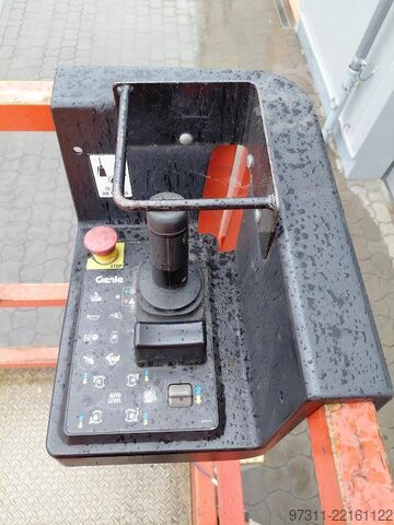 Schaarlift Genie GS-3390 RT