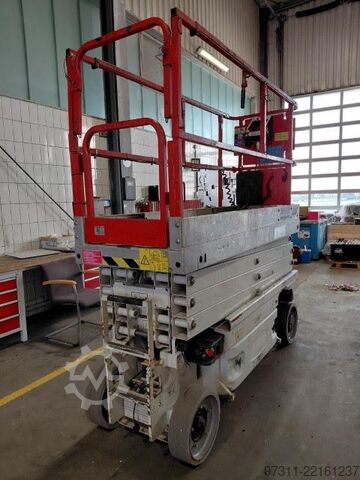 Elevador de tesoura JLG 2630ES