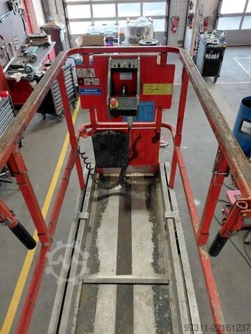 Elevador de tesoura JLG 2630ES