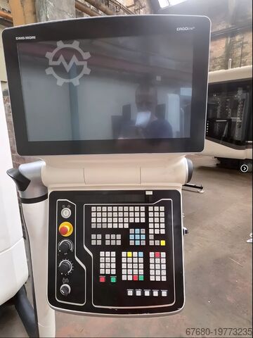 Vertical machining center DMG MORI DMC1150V