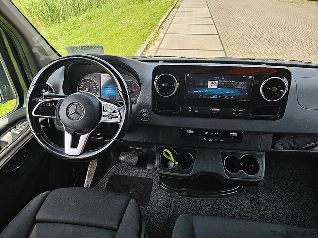 Kombi s vysokou střechou MERCEDES-BENZ SPRINTER 317 L2H2 Mbux10 Navi
