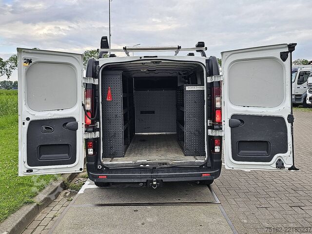 Bestelauto RENAULT TRAFIC 1.6 DCI L2H1 2xZijdeur Navi!