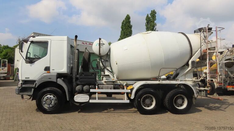 Blender Renault Kerax 370 6X6!  10M3, FULL SPRIG. GREAT CONDITON!