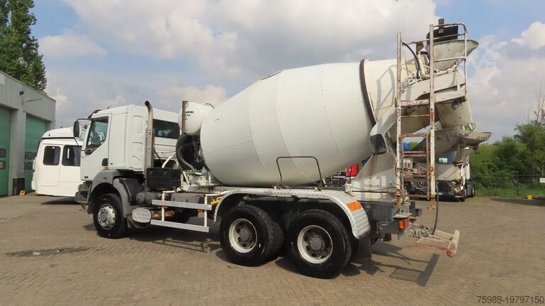 Blender Renault Kerax 370 6X6!  10M3, FULL SPRIG. GREAT CONDITON!