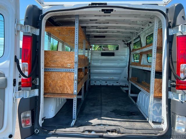 Dobozos furgon OPEL Vivaro Kasten L2H1*1.Hand*Klima*Dachträger*AHK*