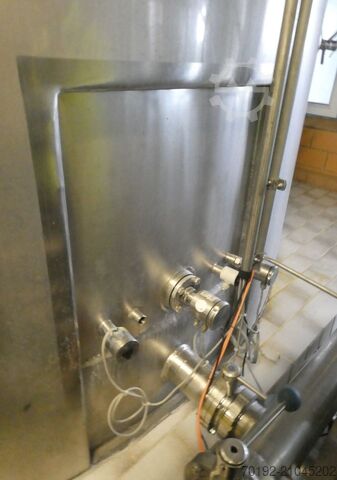 130000 liter isolerad lagringstank tillverkad av V2A med propelleromrörare Ritter (HBB Hildesheimer Behälterbau) K0124