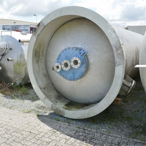 19 000 liters lagringstank i V4A med sidomonterad omrörarefläns Metkon AG K0114