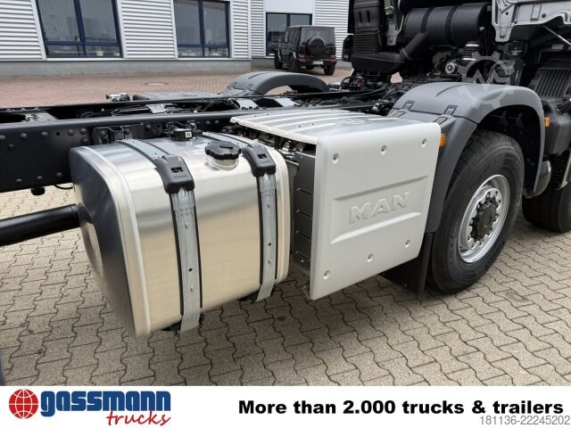 Chassi de caminhão MAN TGS 41.520 8x8 BB CH, Hohe Bauart, 6-Sitzer,