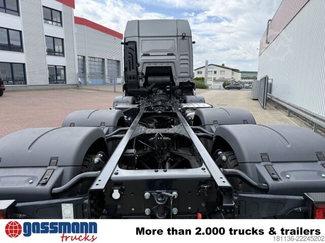 Chassi de caminhão MAN TGS 41.520 8x8 BB CH, Hohe Bauart, 6-Sitzer,