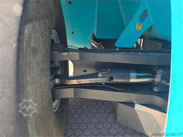 Reachtacker Konecranes SMV 4531 TC5
