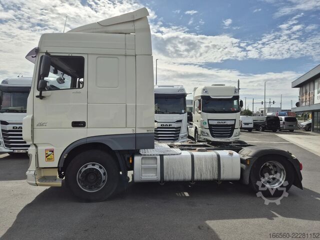 Standaard trekker DAF XF 460 FT SPACE CAB